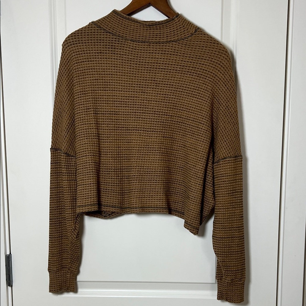 Project Social T Tan Waffle Knit Cropped Turtleneck Sweater Small - Picture 3 of 6
